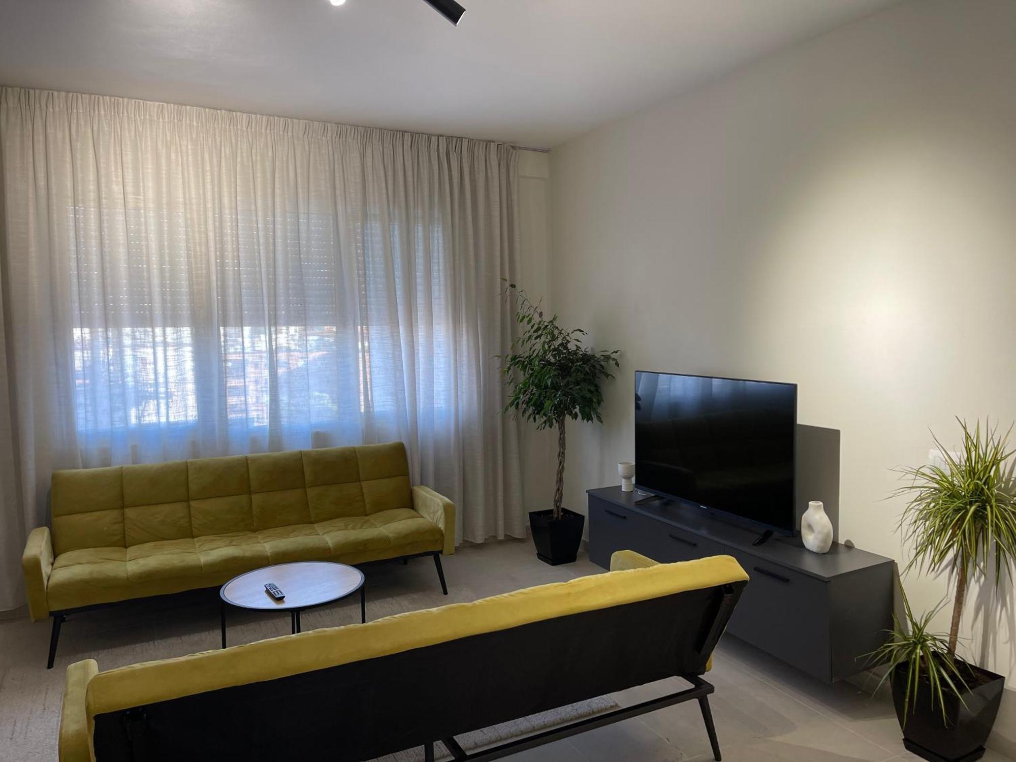New Bazar - 2 Rooms Apartment Тирана Екстериор снимка