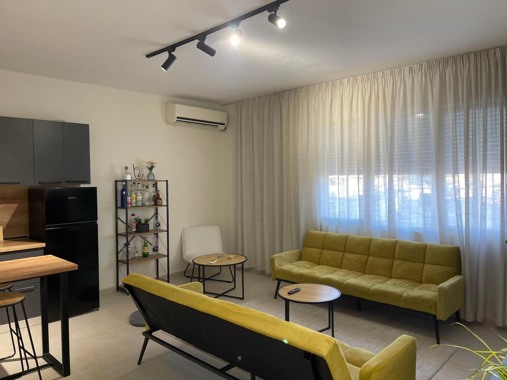 New Bazar - 2 Rooms Apartment Тирана Екстериор снимка